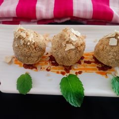 A picture of Chokha na balls (Rice balls).