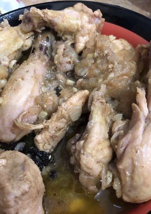 صورة لوصفة دجاج بالبصل او معرق