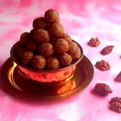A picture of Sugar Free Dates Walnut Ladoo.