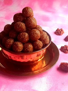 A picture of Sugar Free Dates Walnut Ladoo.