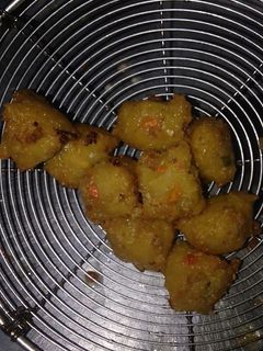 રાઇસ પકોડા (Rice Pakoda Recipe In Gujarati) રેસીપી મુખ્ય ફોટો