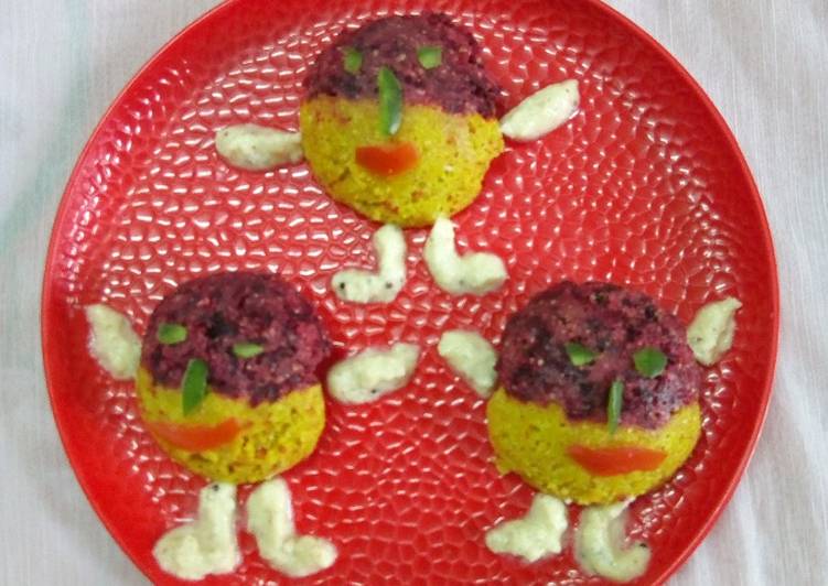 Two coloured daliya idli