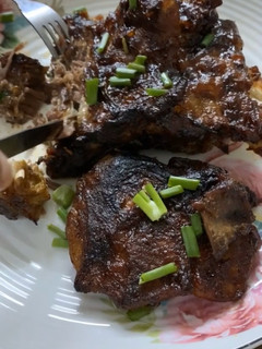 A picture of Oven-Baked Short Ribs with BBQ Sauce.
