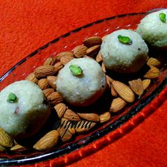 Sesame mava laddu A picture of Sesame mava laddu.