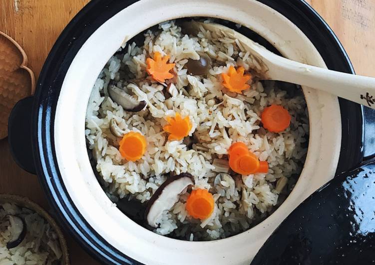 How to Make Perfect Mushrooms cooked with rice（Takikomi Gohan）