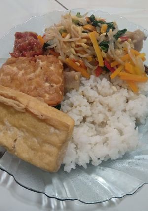 Foto resep Oseng Wortel, Sawi Hijau dan Kecambah