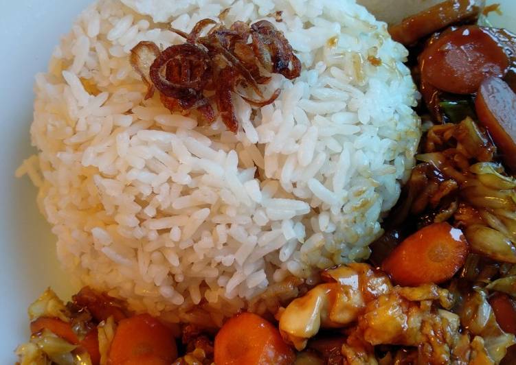 Nasi Gila masokk Paeko (praktis ekonomis)
