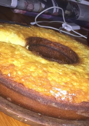 Una foto de Budín de limón con leche condensada 🍋 🍋