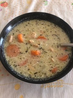 Tárkonyos csirkeragu leves recept fotója