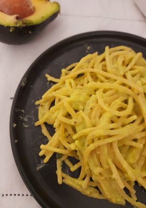 Une photo de Pesto d'avocats