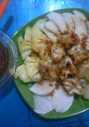 Foto resep rujak manis buah nanas, bengkoang, mangga dan belimbing