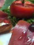 Bruschetta Mediterrânea com Azeitonas