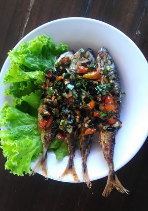 Foto resep Goreng ikan buntut merah dengan saus inggris
