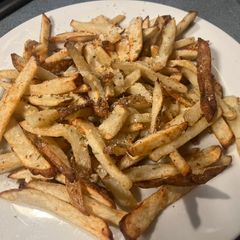 A picture of Truffle fries.