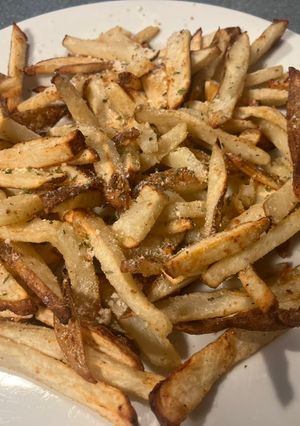 A picture of Truffle fries.