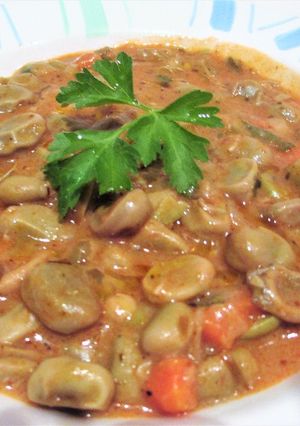 Foto principal de Habas congeladas en salsa de carne de ñora a las hierbas
