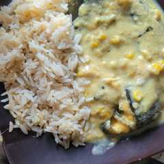 Una foto de Chiles rellenos en crema de elote "fácil y delicioso"