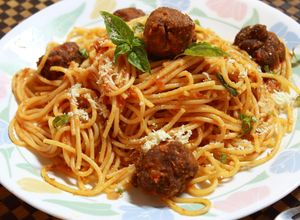Una foto de Spaghetti con albóndigas