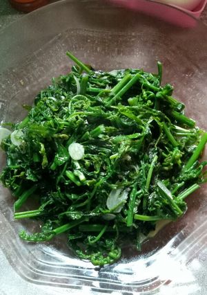 Foto resep Tumis Sayur Pakis