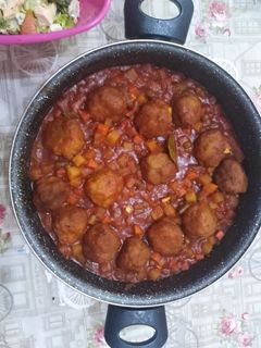 Una foto de Albóndigas a la jardinera