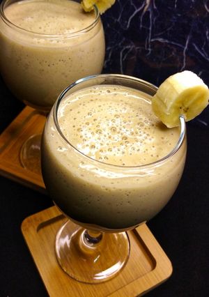 Banana Smoothie ainihin hoton girkin