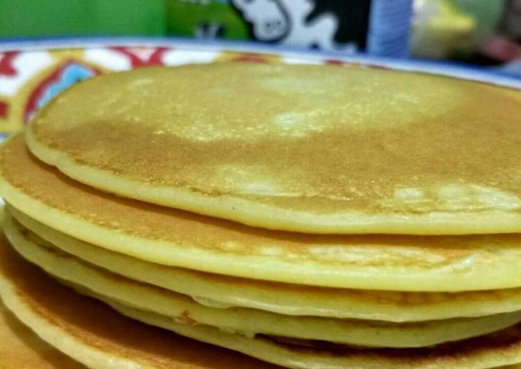 Langkah Mudah untuk Menyajikan Pancake simple, Lezat