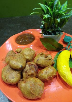 A picture of Banana pakora.