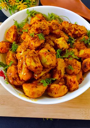 अरबी (घुईया) की सूखी मसालेदार सब्जी रेसिपी मुख्य फोटो