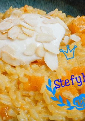 Foto di Risotto alla zucca con crema di taleggio e scaglie di mandorle