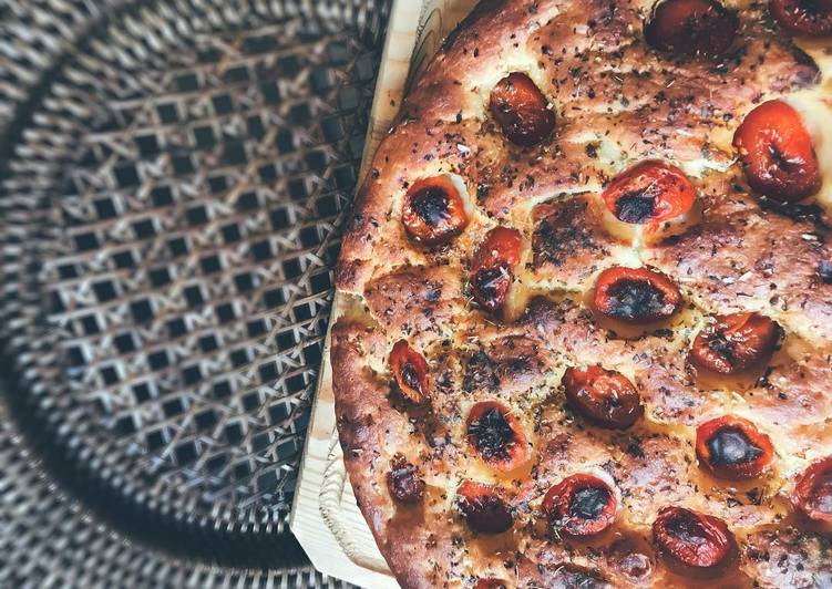 Steps to Prepare Any-night-of-the-week Focaccia Morbida con pomodorini