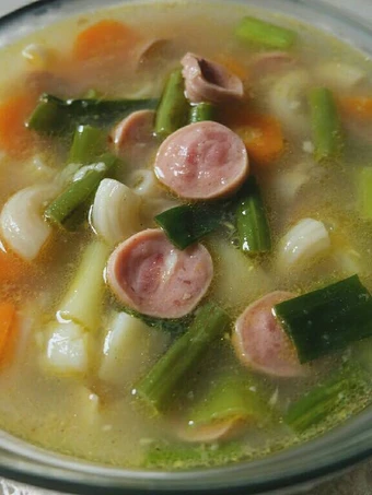 Cara Mudah Menyiapkan Resep Sup Sayur Sosis Sapi Anti Ribet, Enak Banget