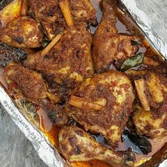 A picture of Roasted Lemongrass Chicken.