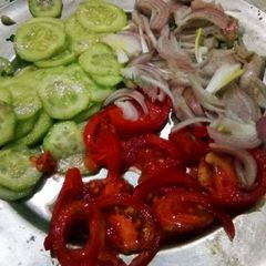 A picture of Fresh Salad.