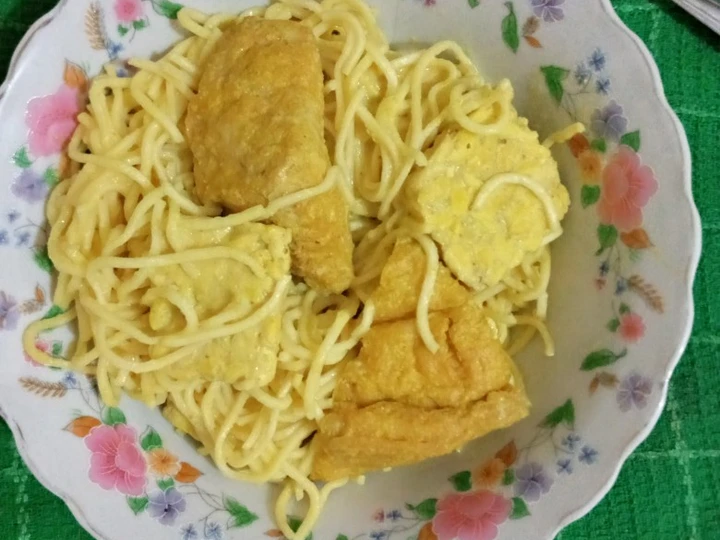 Cara Gampang Menyiapkan Resep Mie Kuah Kuning Santan yang Enak Banget Anti Ribet, Lezat