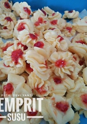 Foto resep Kue Semprit Susu