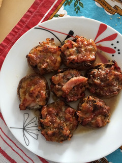 Una foto de Champiñones rellenos con bacon