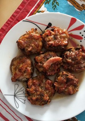 Una foto de Champiñones rellenos con bacon