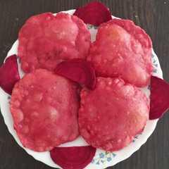 बीट रूट पूरी (beetroot poori recipe in Hindi) रेसिपी मुख्य फोटो