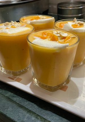 મિલ્ક શેક(Milk shake Recipe in Gujarati) રેસીપી મુખ્ય ફોટો