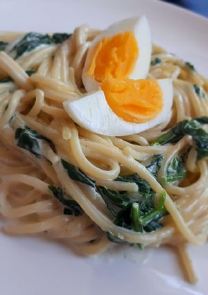 Spenótos-tejszínes spagetti recept fotója