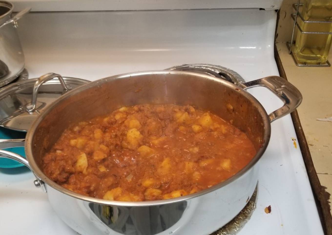 Papas con chorizo en salsa de jitomate