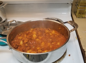 Una foto de Papas con chorizo en salsa de jitomate