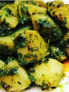 आलू मेथी सब्जी (aloo methi sabzi recipe in Hindi) रेसिपी मुख्य फोटो