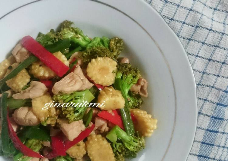 Tumis brokoli ayam
