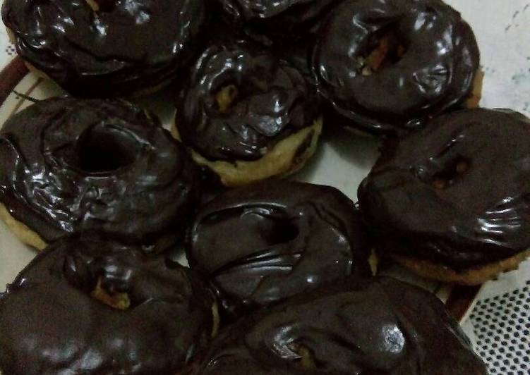 Donat kentang pake toping coklat