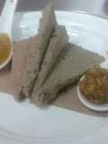 Paté de pato con chutney de tomatillo