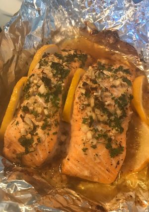 A picture of Honey Lemon Salmon.