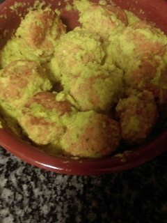 Una foto de Albóndigas de merluza y pimientos asados