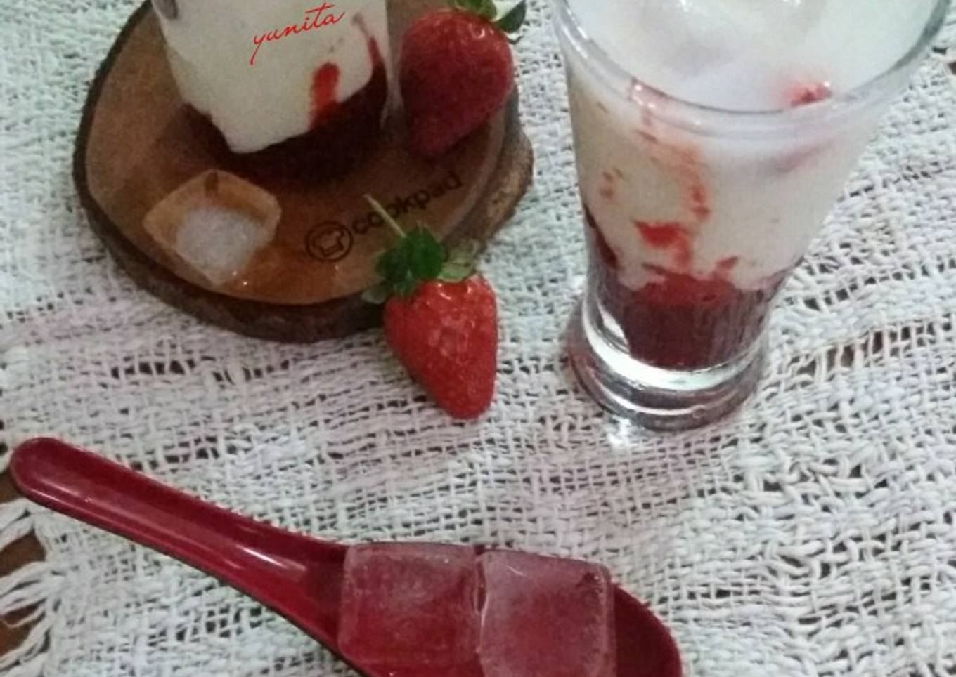 Korean Strawberry Milk