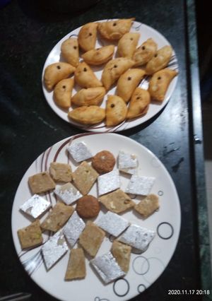 A picture of Diwali Sweets.